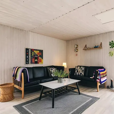 Bright Cottage By The Lagoon-By Traum Vakantiehuis Hals