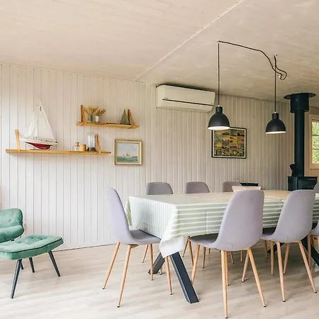 Bright Cottage By The Lagoon-By Traum Vakantiehuis *