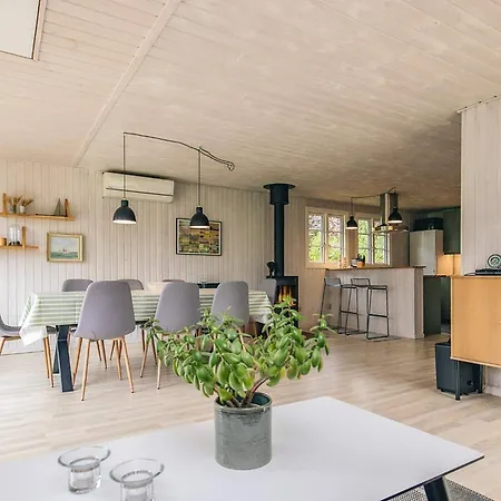 Bright By The Lagoon-by Traum Дом отдыха *