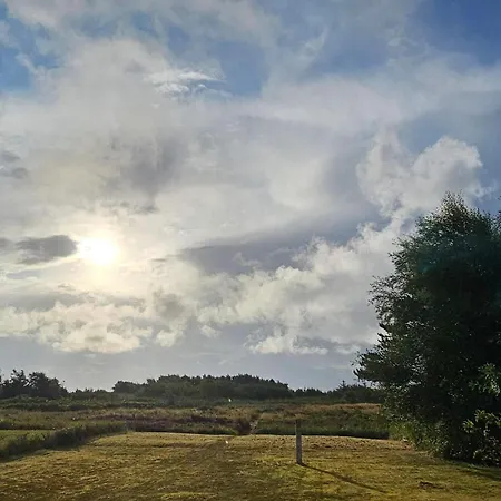 Bright Cottage By The Lagoon-By Traum