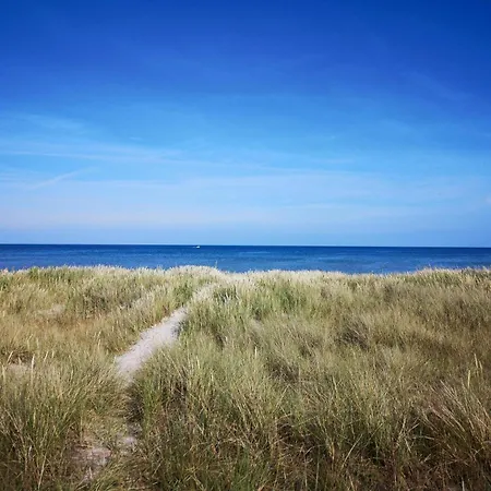 Bright By The Lagoon-by Traum Дом отдыха